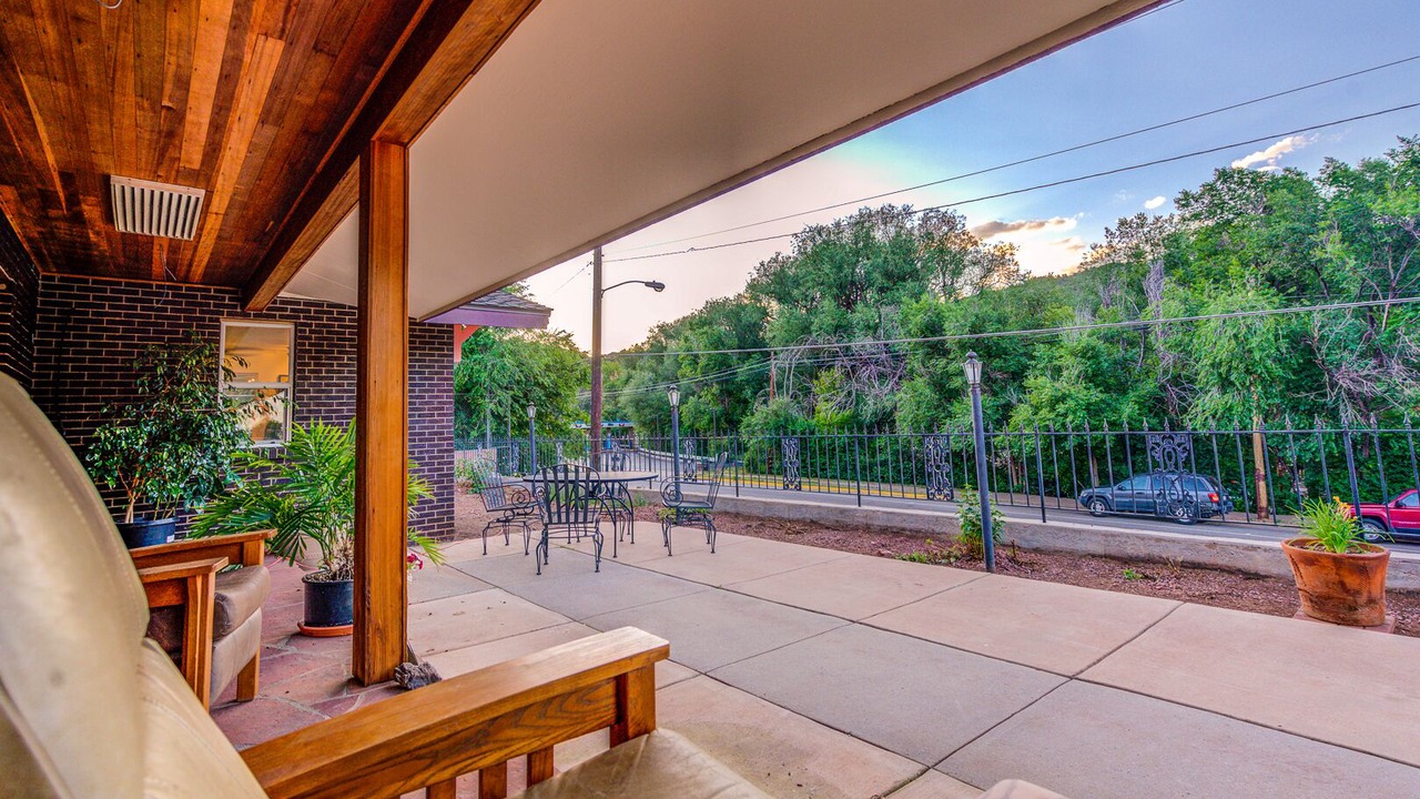 Photo of Outdoor in Manitou Springs Historic District