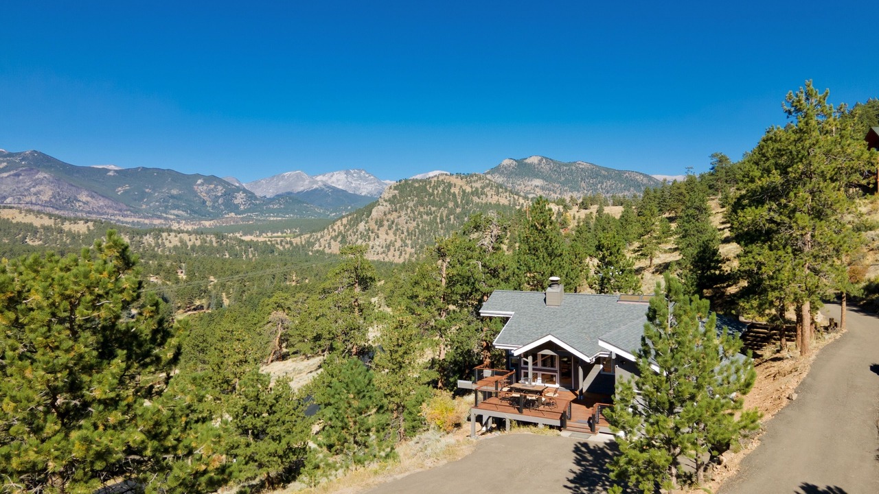 Photo of Outdoor in Windcliff Estates