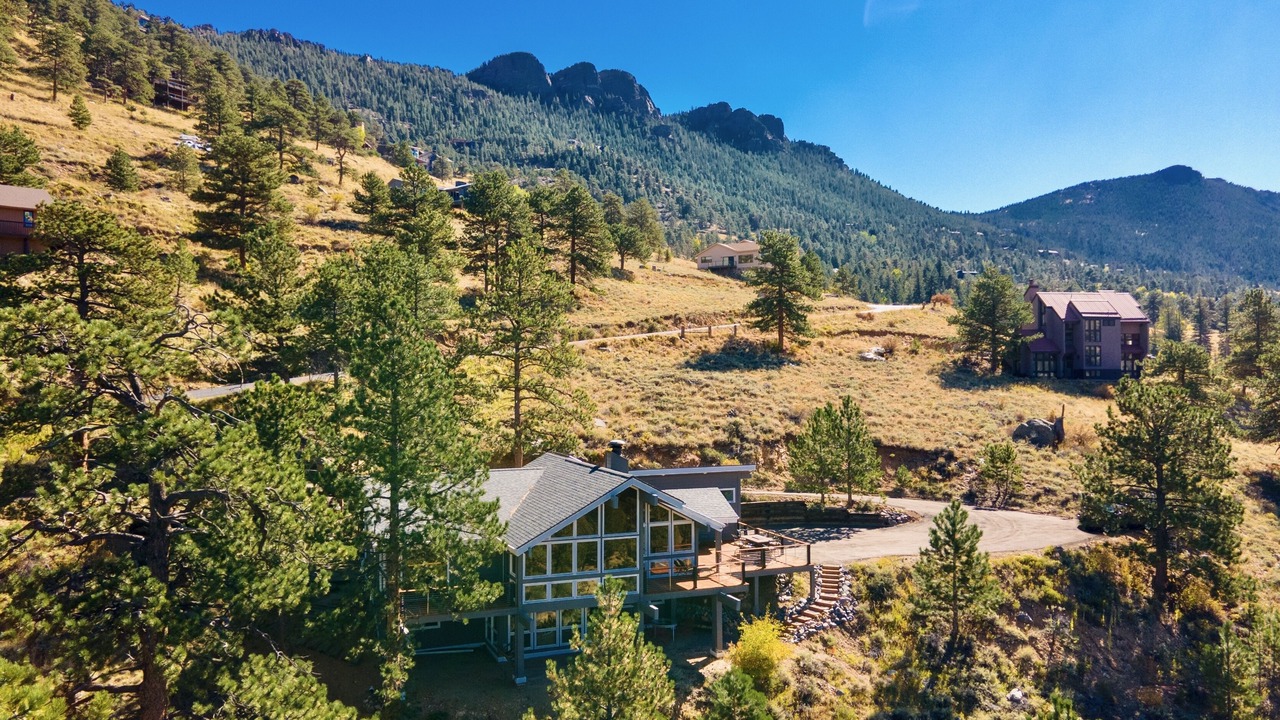 Photo of Outdoor in Windcliff Estates