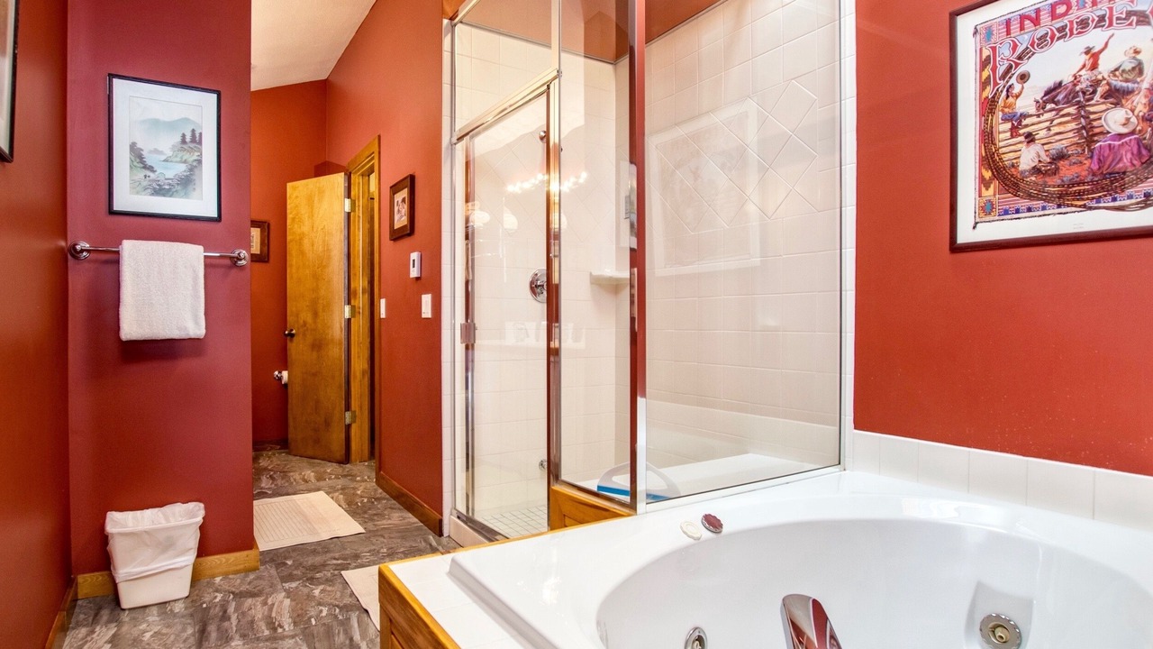 Photo of Bathroom in Windcliff Estates