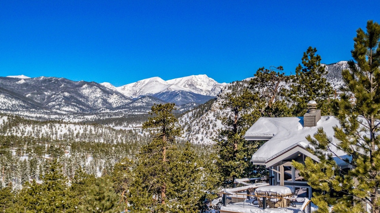 Photo of Outdoor in Windcliff Estates