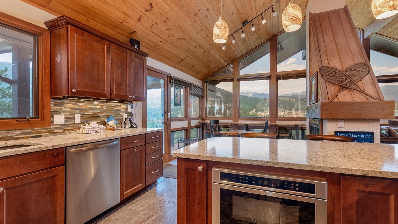 Photo of Kitchen in Windcliff Estates