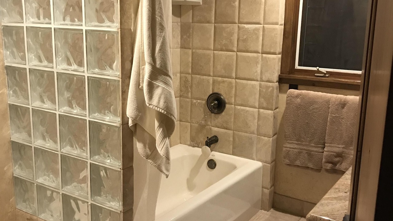 Photo of Bathroom in Basalt
