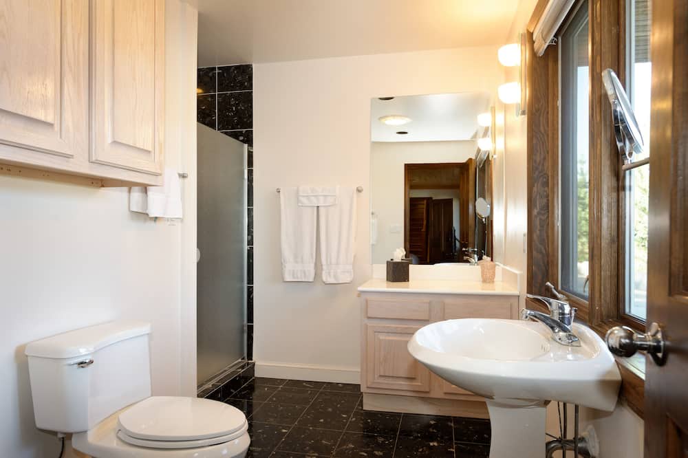 Photo of Bathroom in Brush Creek Village