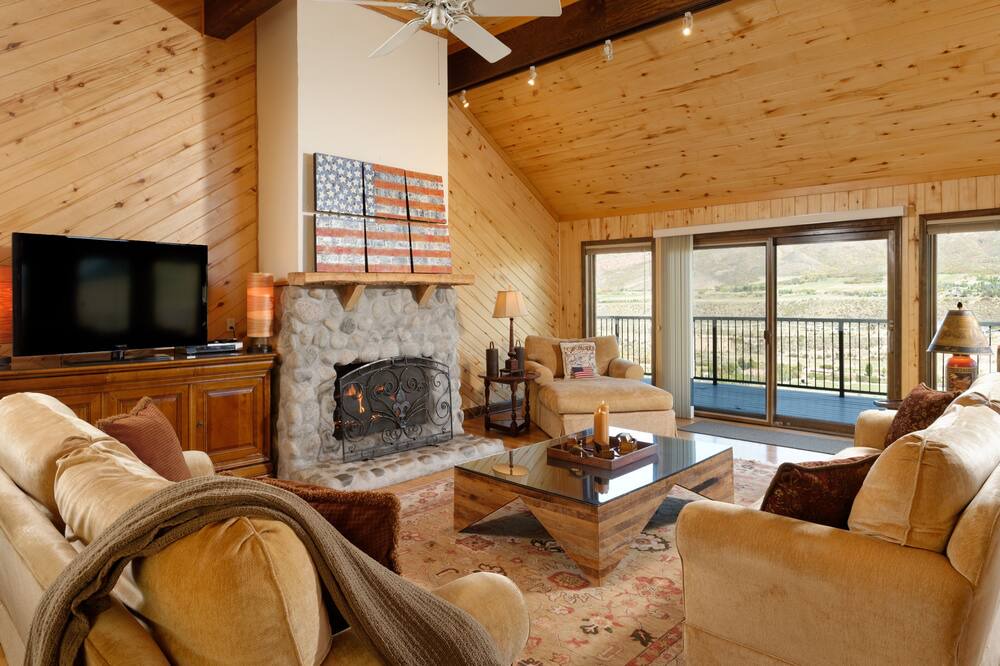 Photo of Bedroom in Brush Creek Village