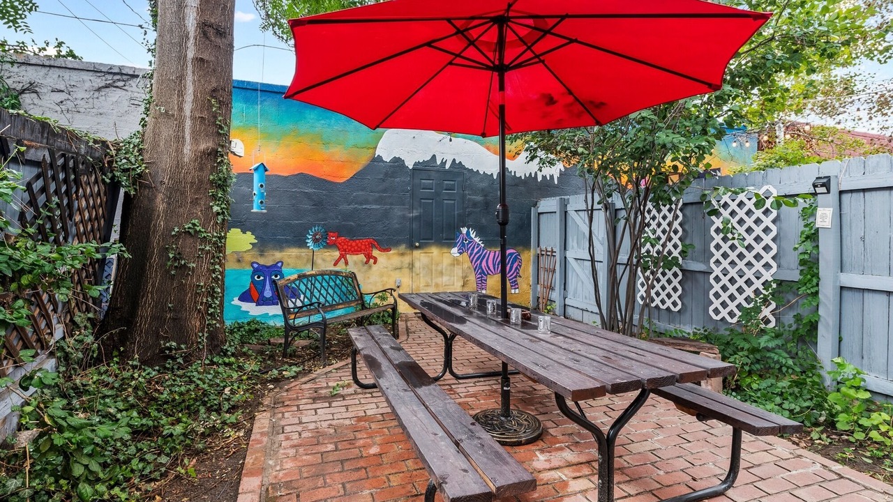 Photo of Outdoor in Capitol Hill