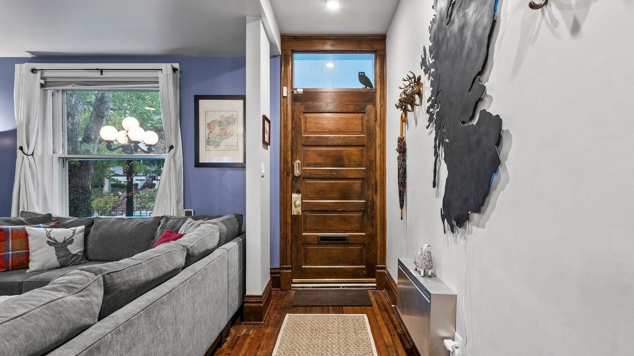 Photo of Livingroom in Capitol Hill