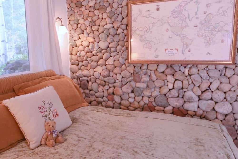 Photo of Bedroom in Woody Creek