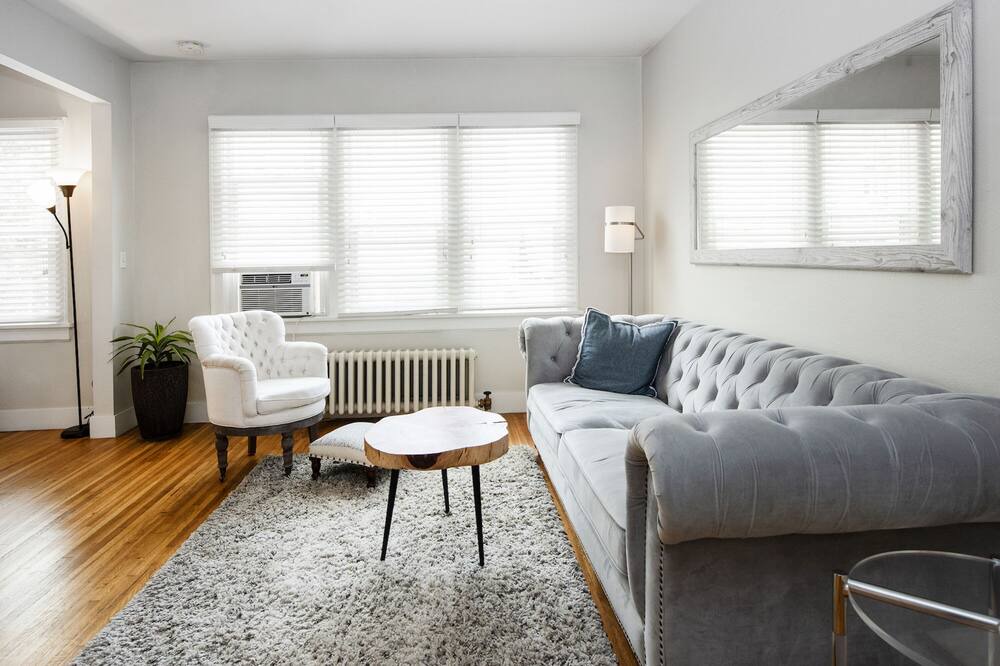 Photo of Livingroom in West Colfax