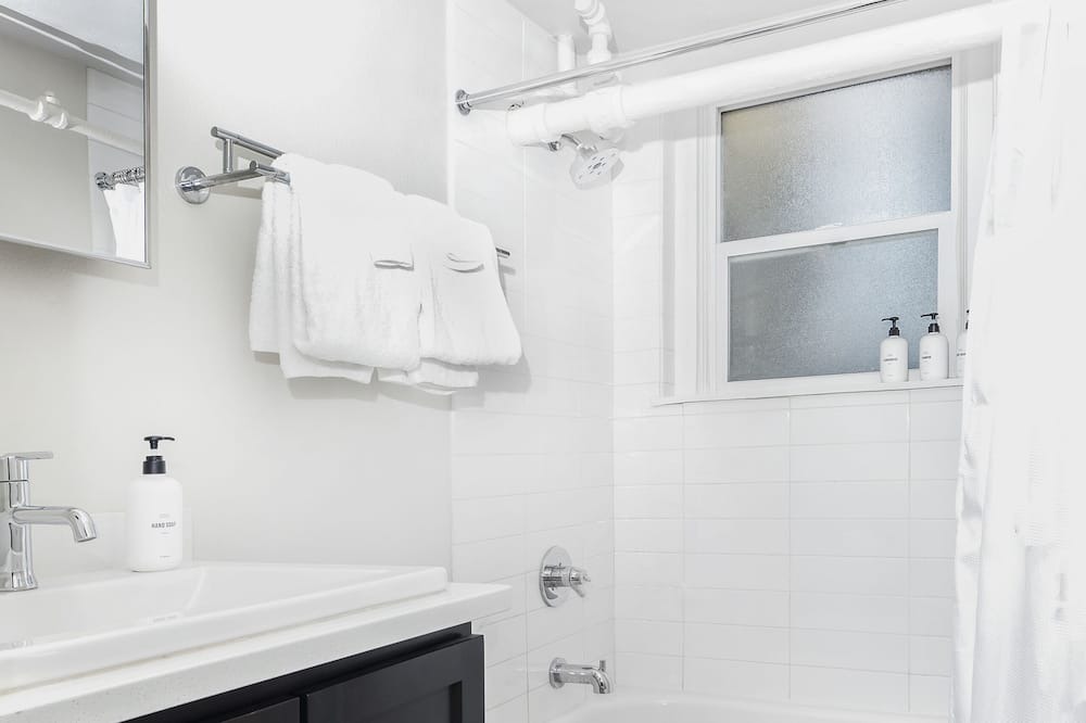 Photo of Bathroom in West Colfax