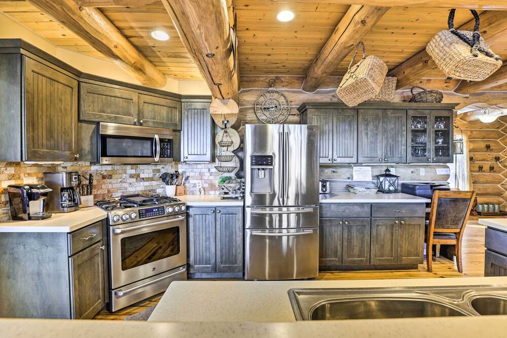 Photo of Kitchen in Quandary Village