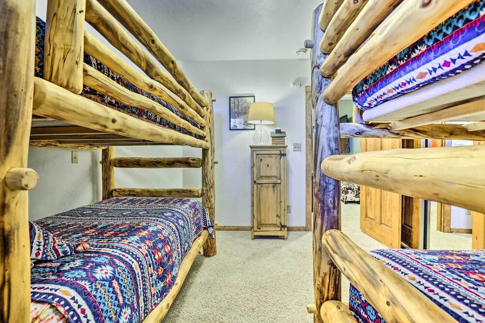 Photo of Bedroom in Quandary Village