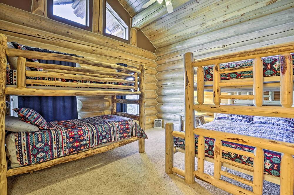 Photo of Bedroom in Quandary Village