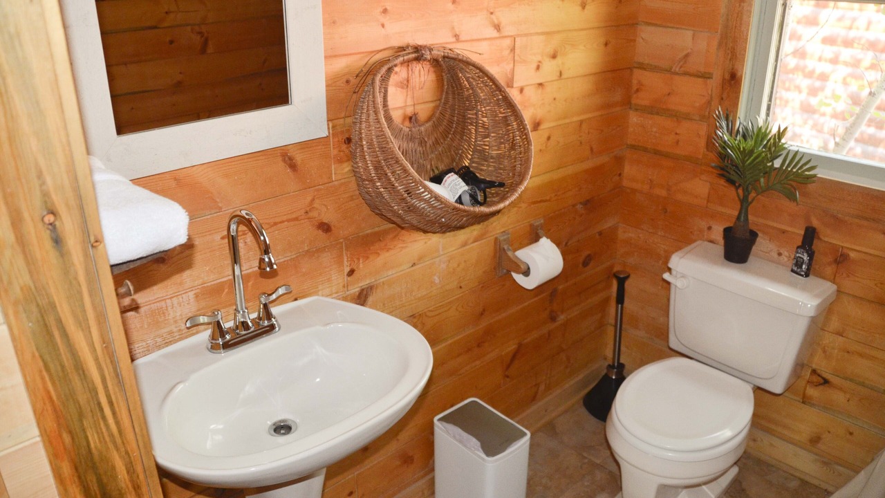 Photo of Bathroom in Drake