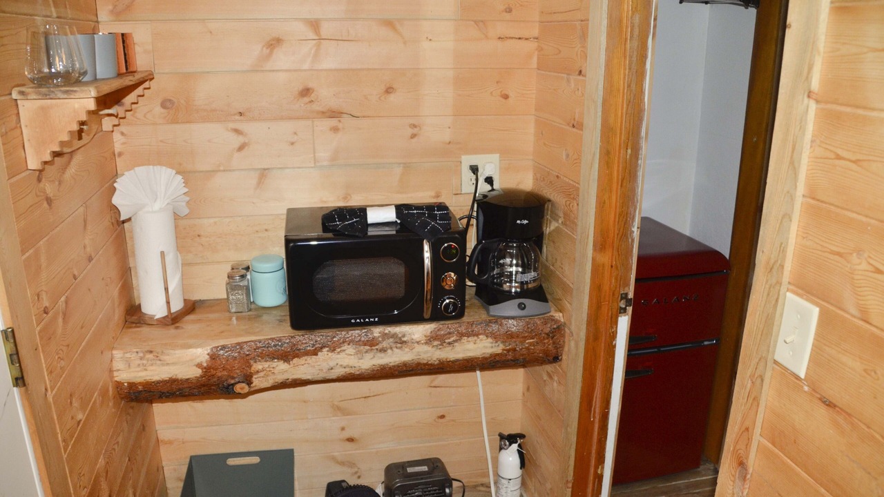 Photo of Bedroom in Drake