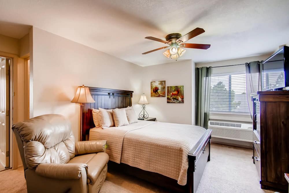Photo of Bedroom in Englewood