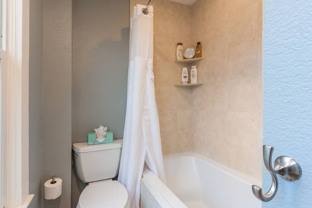 Photo of Bathroom in Central Boulder