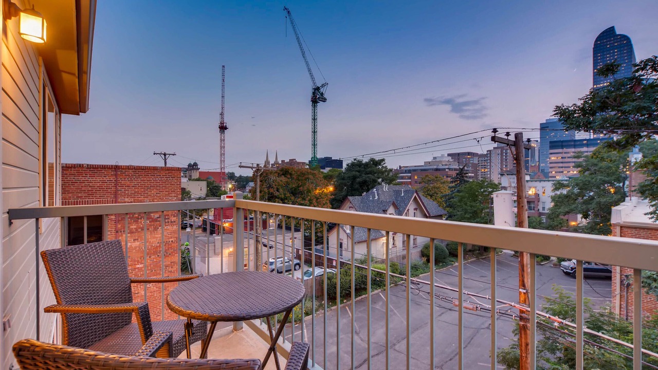 Photo of Outdoor in Uptown