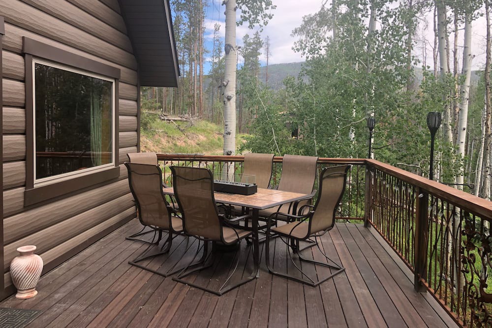 Photo of Patio Balcony in Crystal Lake
