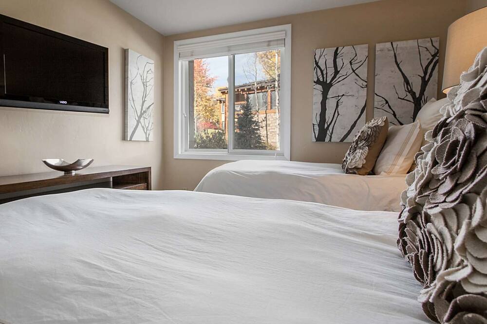 Photo of Bedroom in Snowmass Village