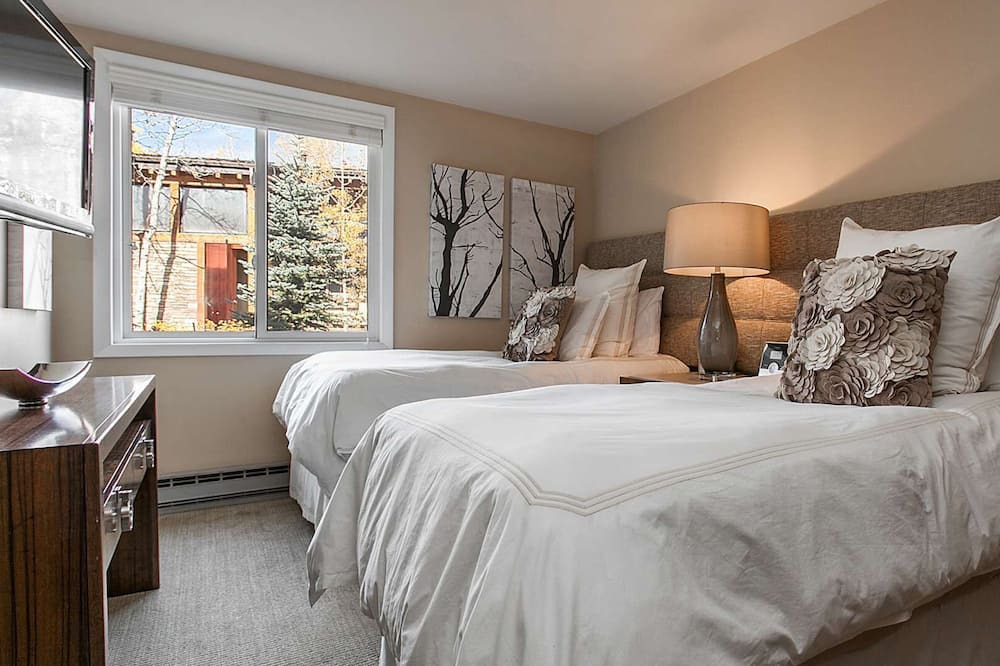 Photo of Bedroom in Snowmass Village