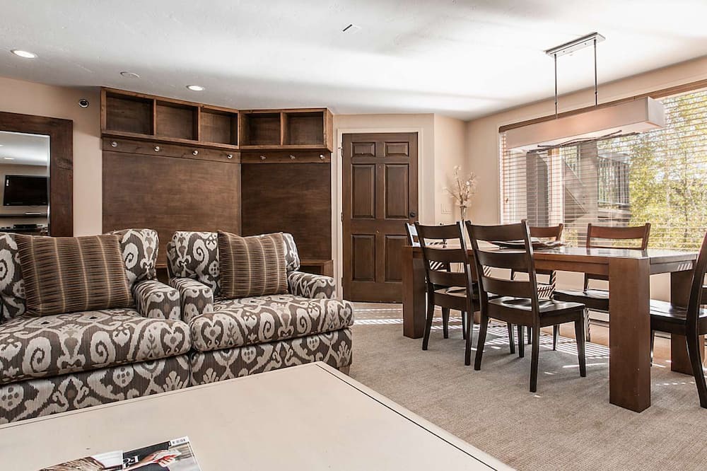 Photo of Livingroom in Snowmass Village