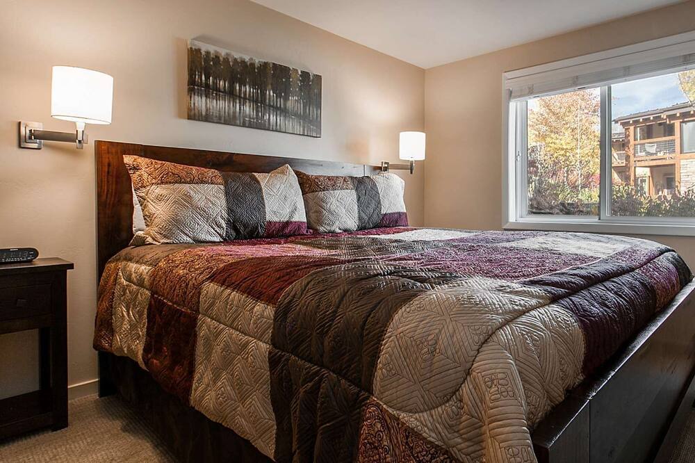 Photo of Bedroom in Snowmass Village