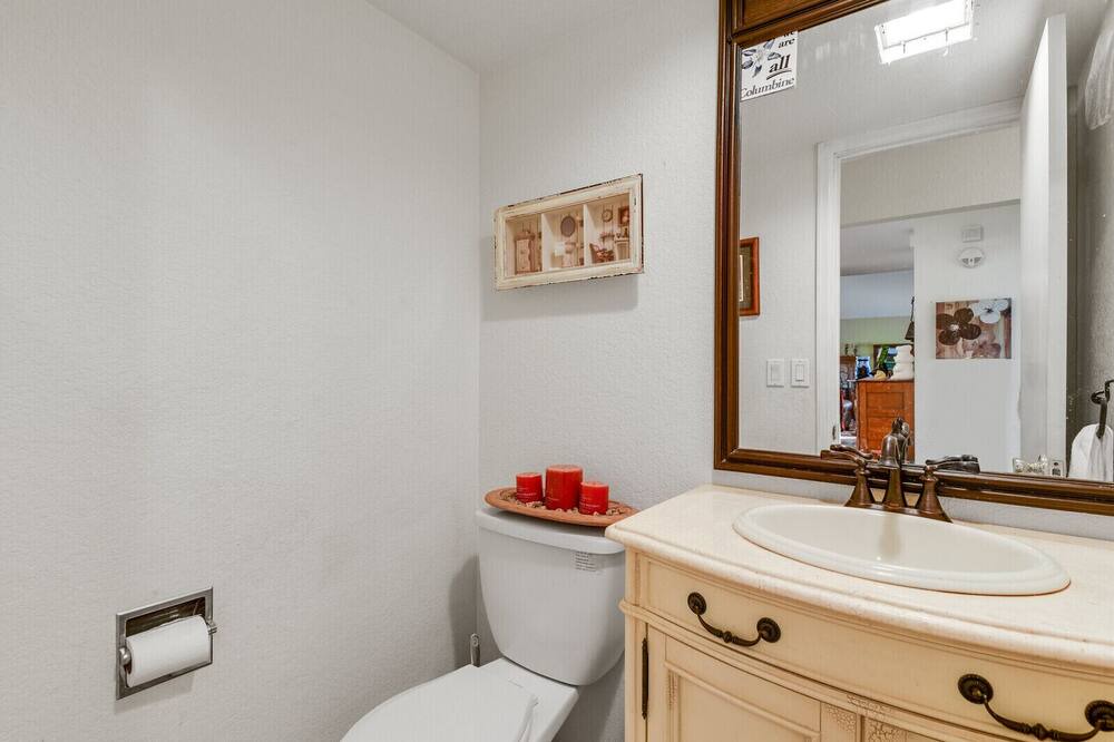 Photo of Bathroom in Grand View Estates