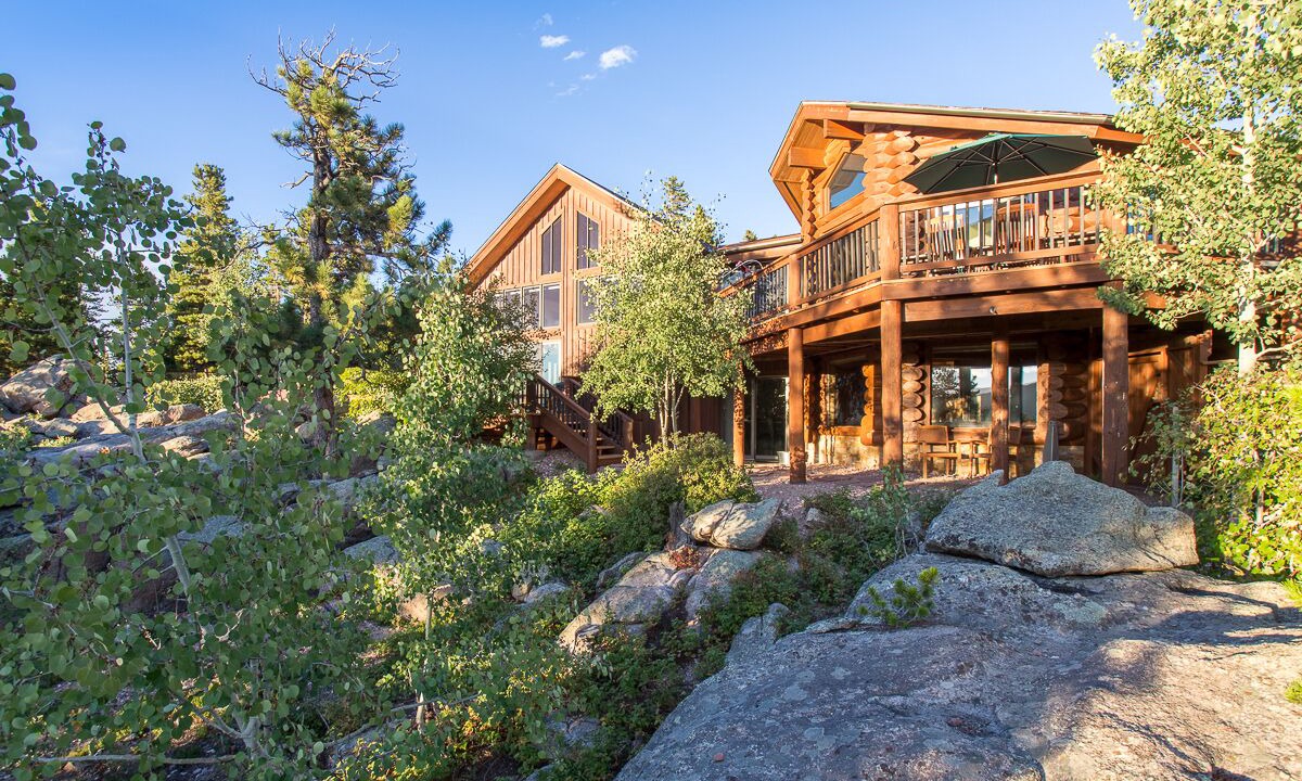Photo of Outdoor in Black Hawk