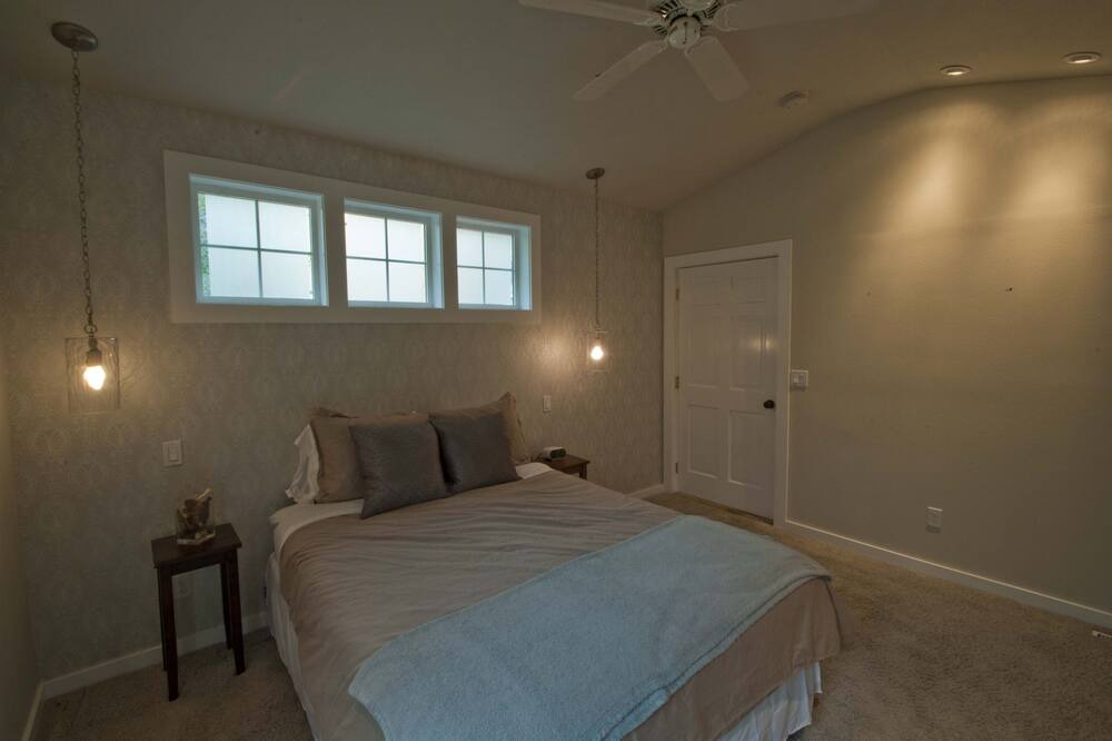 Photo of Bathroom in Panorama Heights