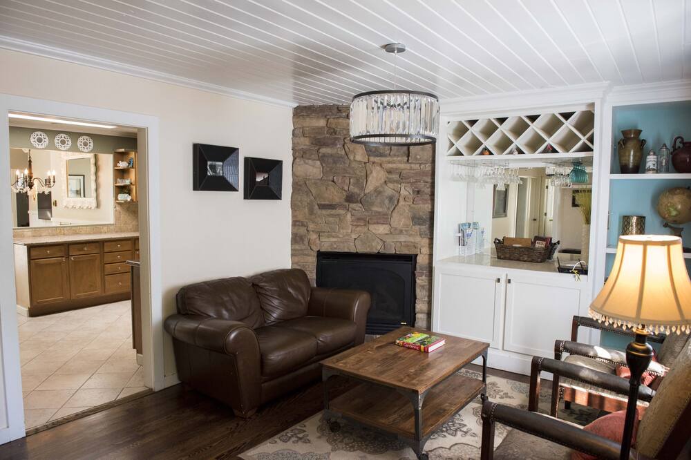 Photo of Bedroom in Panorama Heights