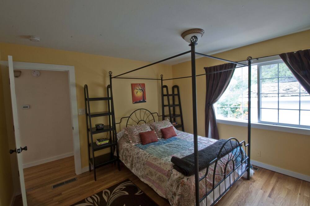 Photo of Outdoor in Panorama Heights