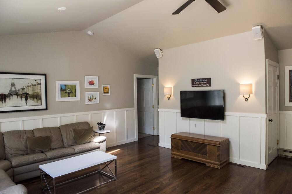 Photo of Bedroom in Panorama Heights
