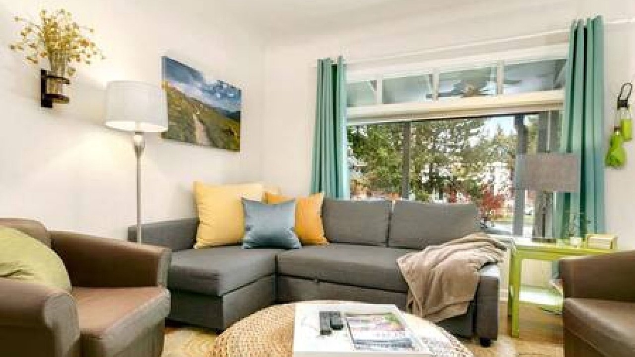 Photo of Livingroom in Old Town West
