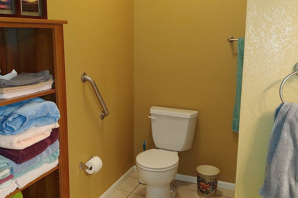 Photo of Bathroom in Vista Ridge