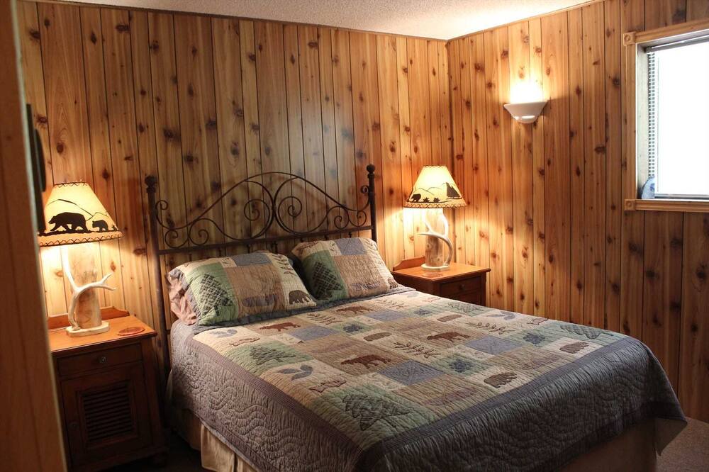 Photo of Bedroom in Lake City