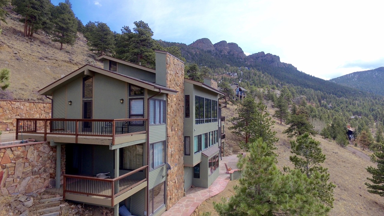 Photo of Outdoor in Windcliff Estates