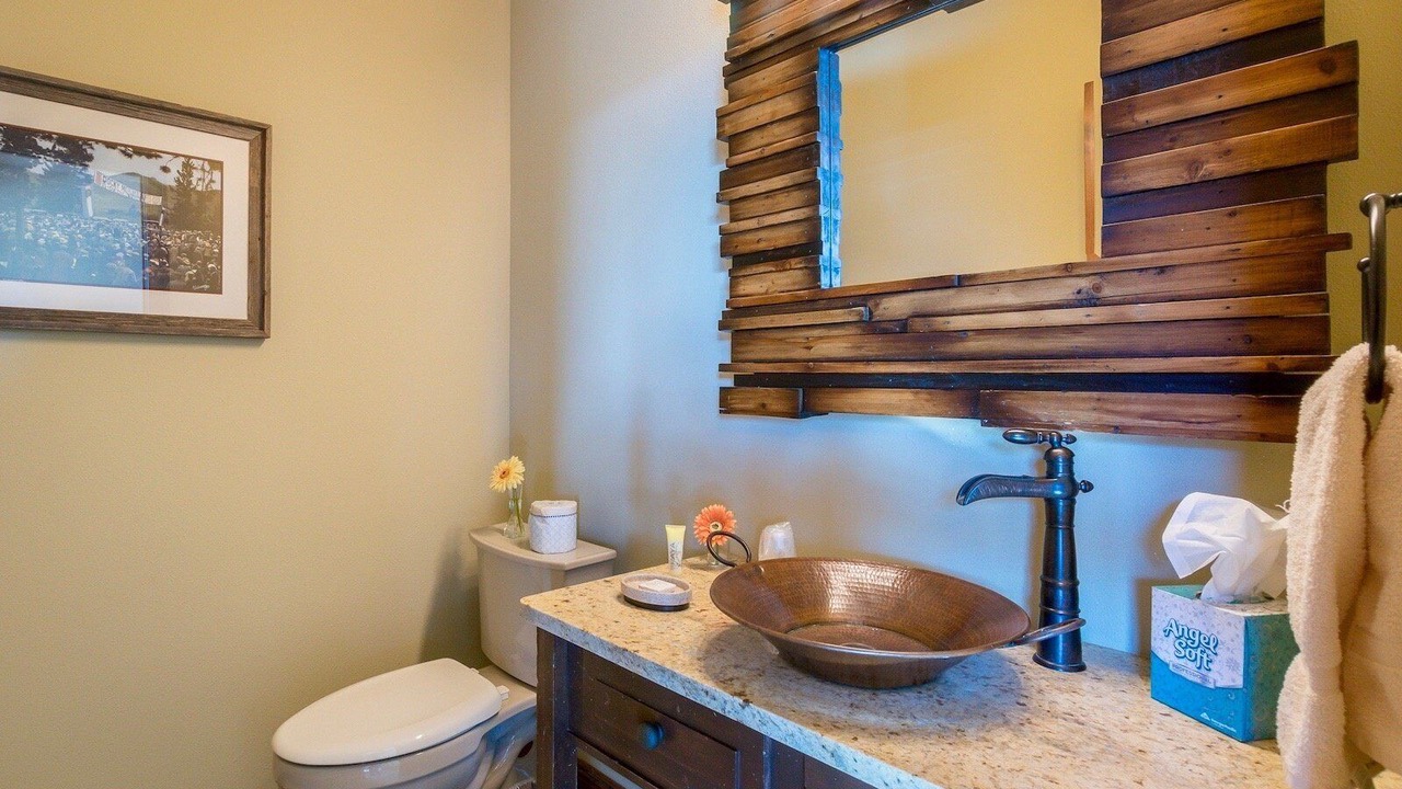 Photo of Bathroom in Windcliff Estates