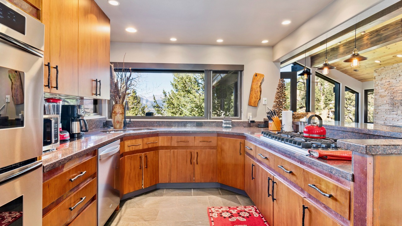 Photo of Kitchen in Windcliff Estates