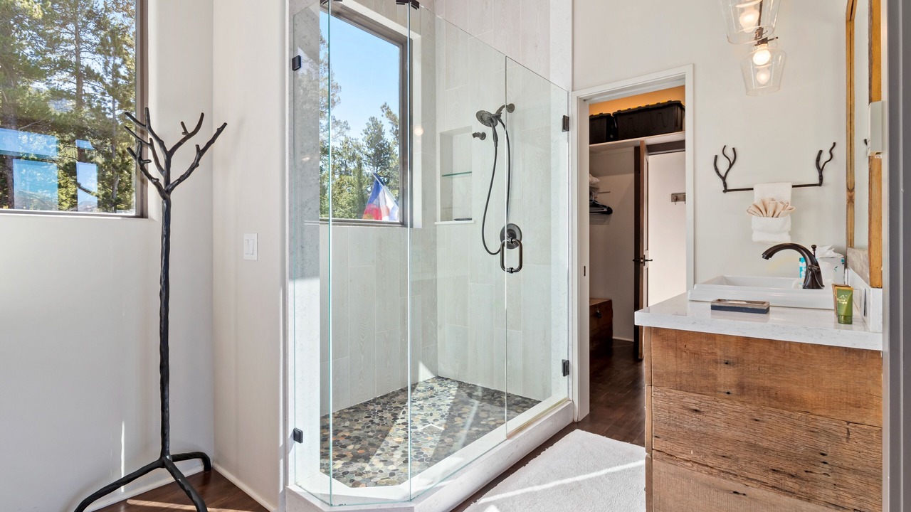 Photo of Bathroom in Windcliff Estates