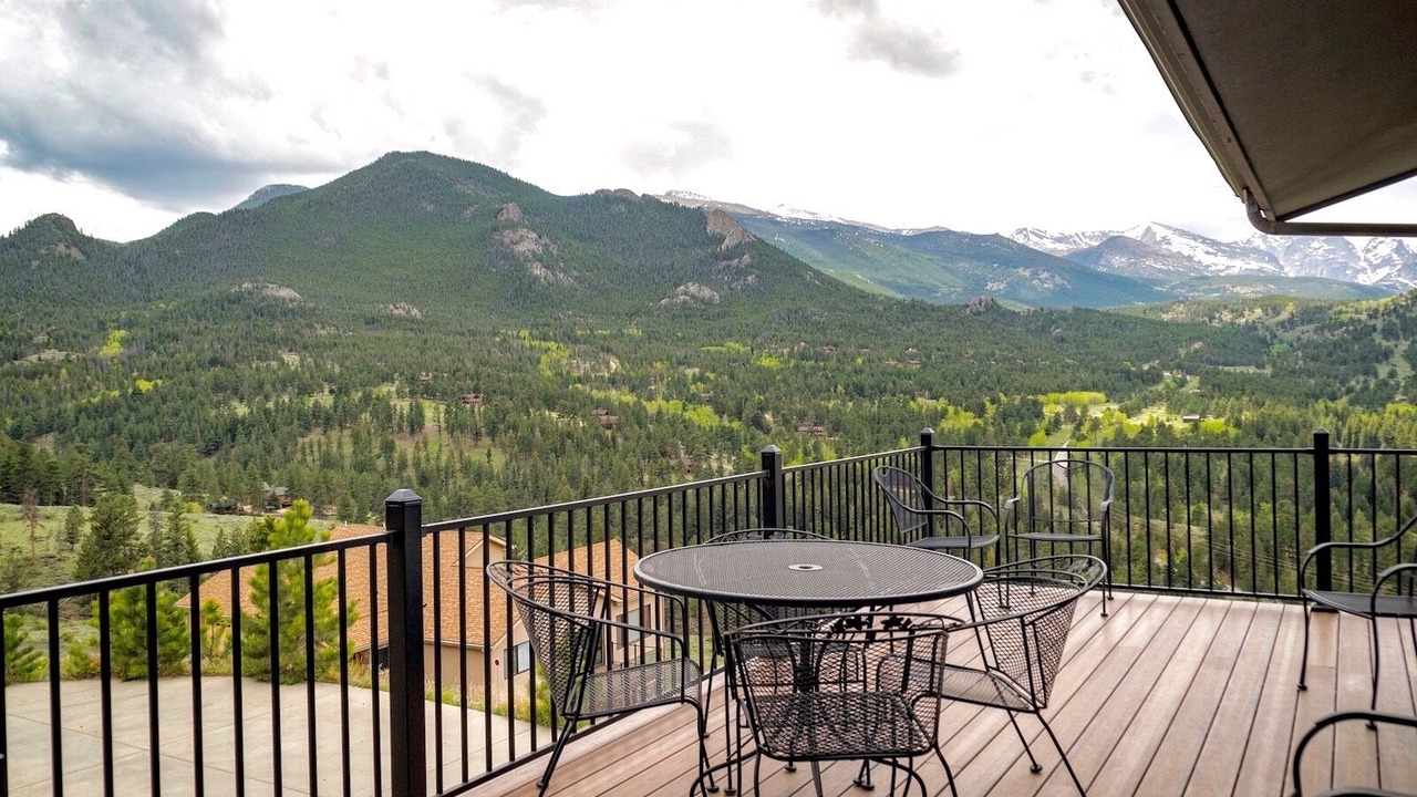 Photo of Patio Balcony in Windcliff Estates