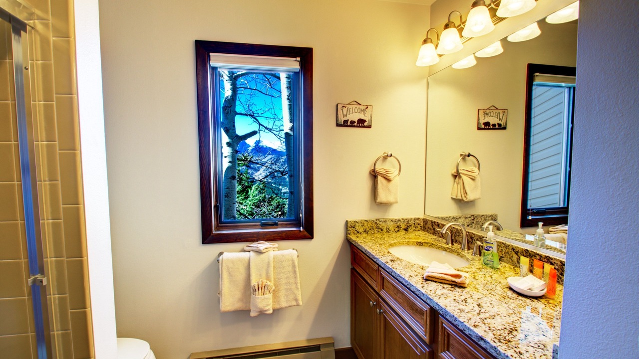 Photo of Bathroom in Windcliff Estates