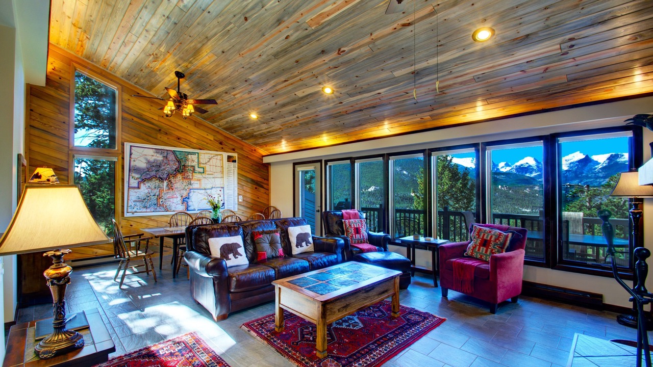 Photo of Livingroom in Windcliff Estates