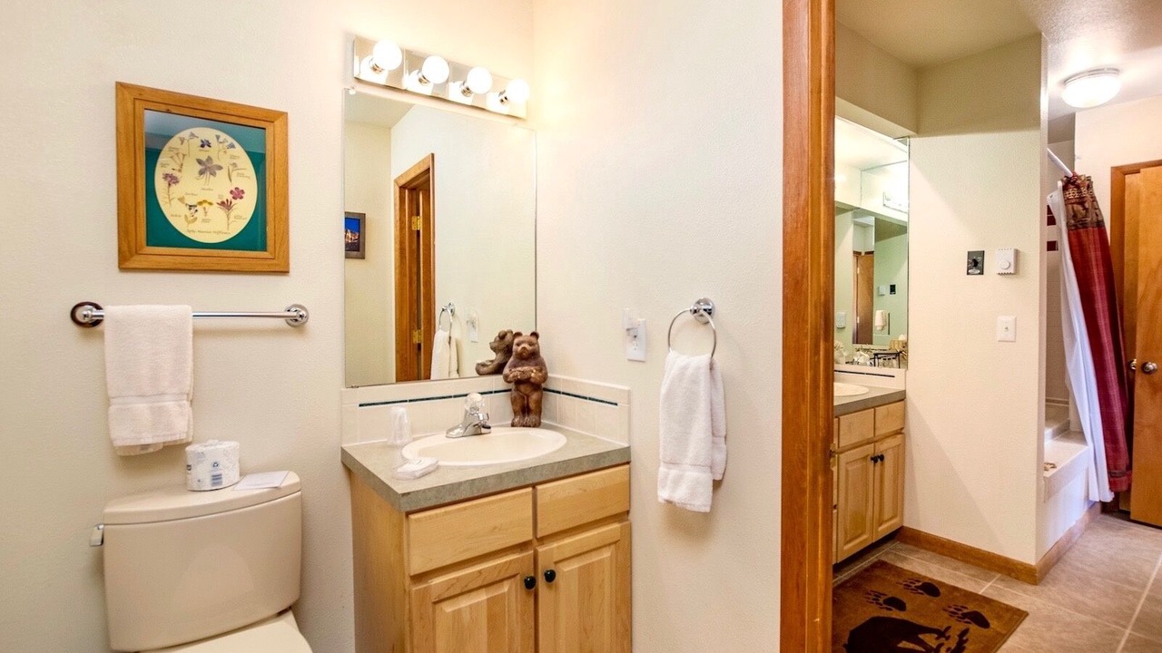 Photo of Bathroom in Windcliff Estates