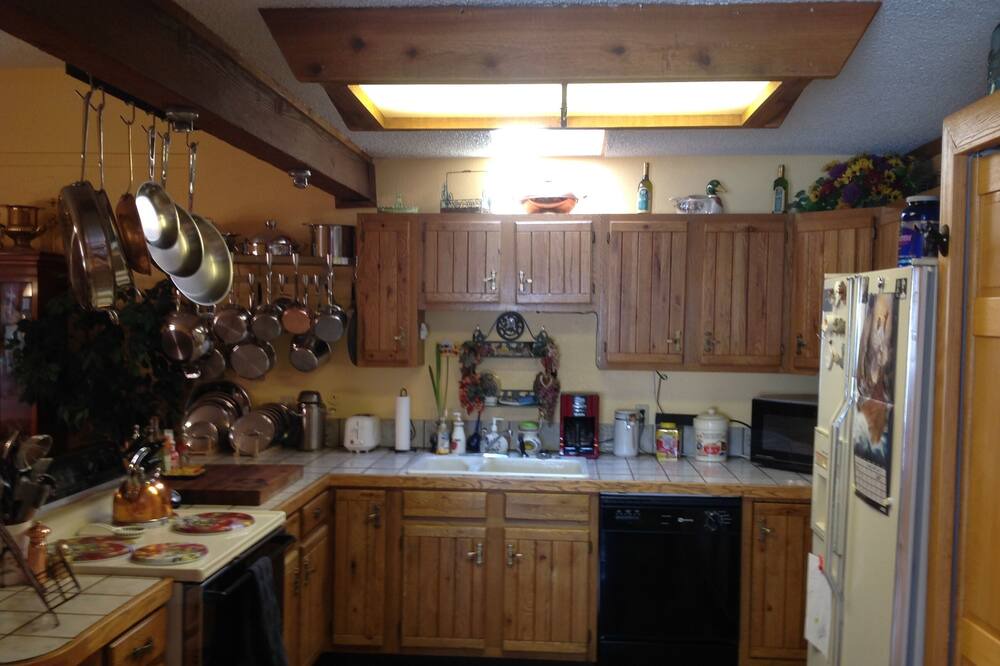 Photo of Kitchen in Divide