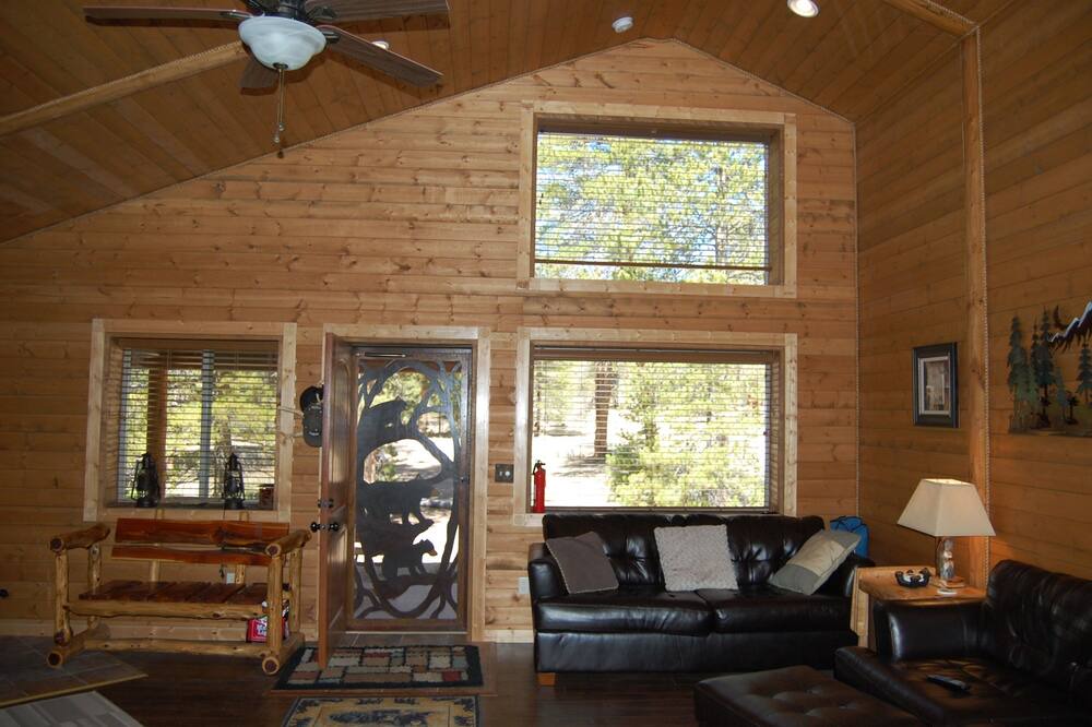 Photo of Livingroom in Twin Lakes