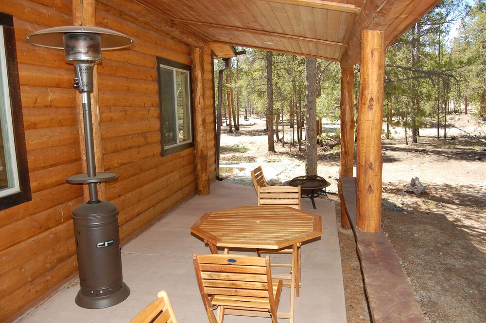 Photo of Patio Balcony in Twin Lakes
