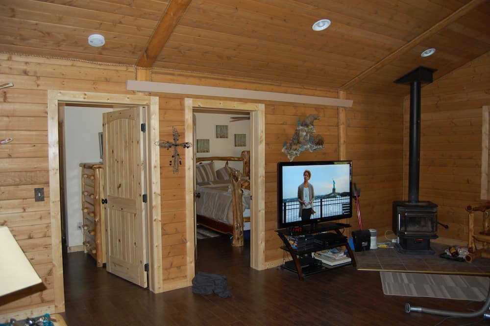 Photo of Livingroom in Twin Lakes