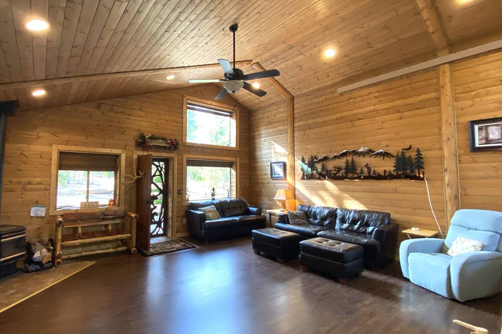 Photo of Livingroom in Twin Lakes