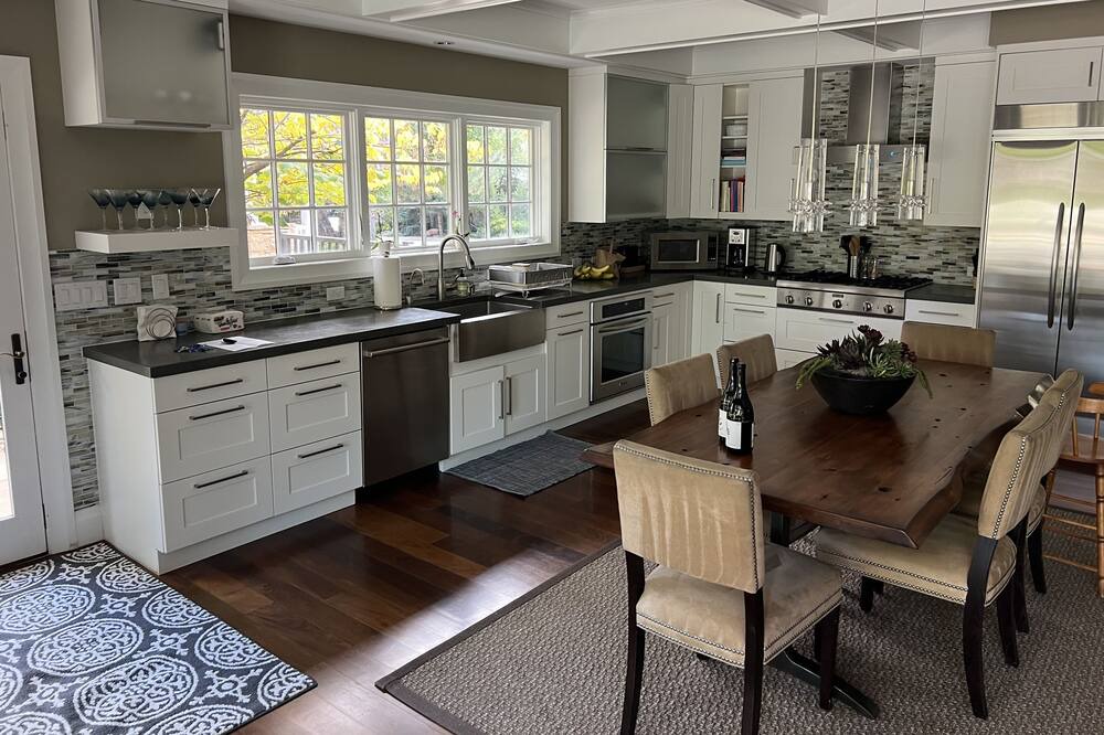 Photo of Kitchen in Newlands